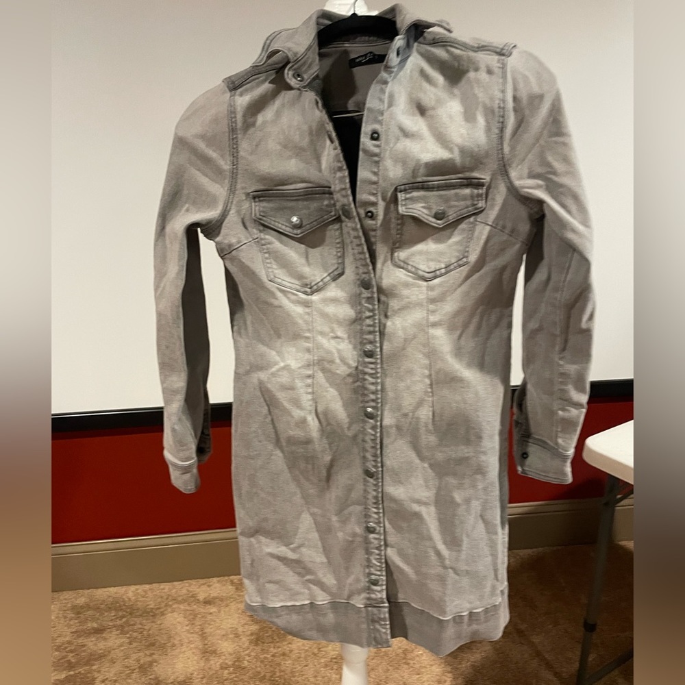Max Jeans gray denim snap up stretch dress small.